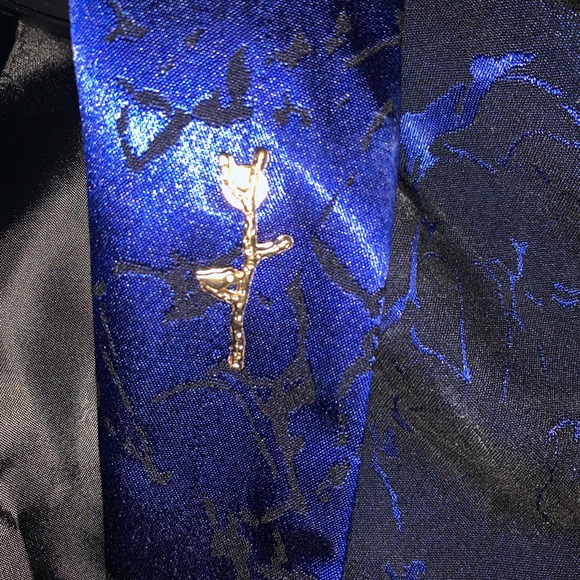 Blazer - Picture 4 of 4